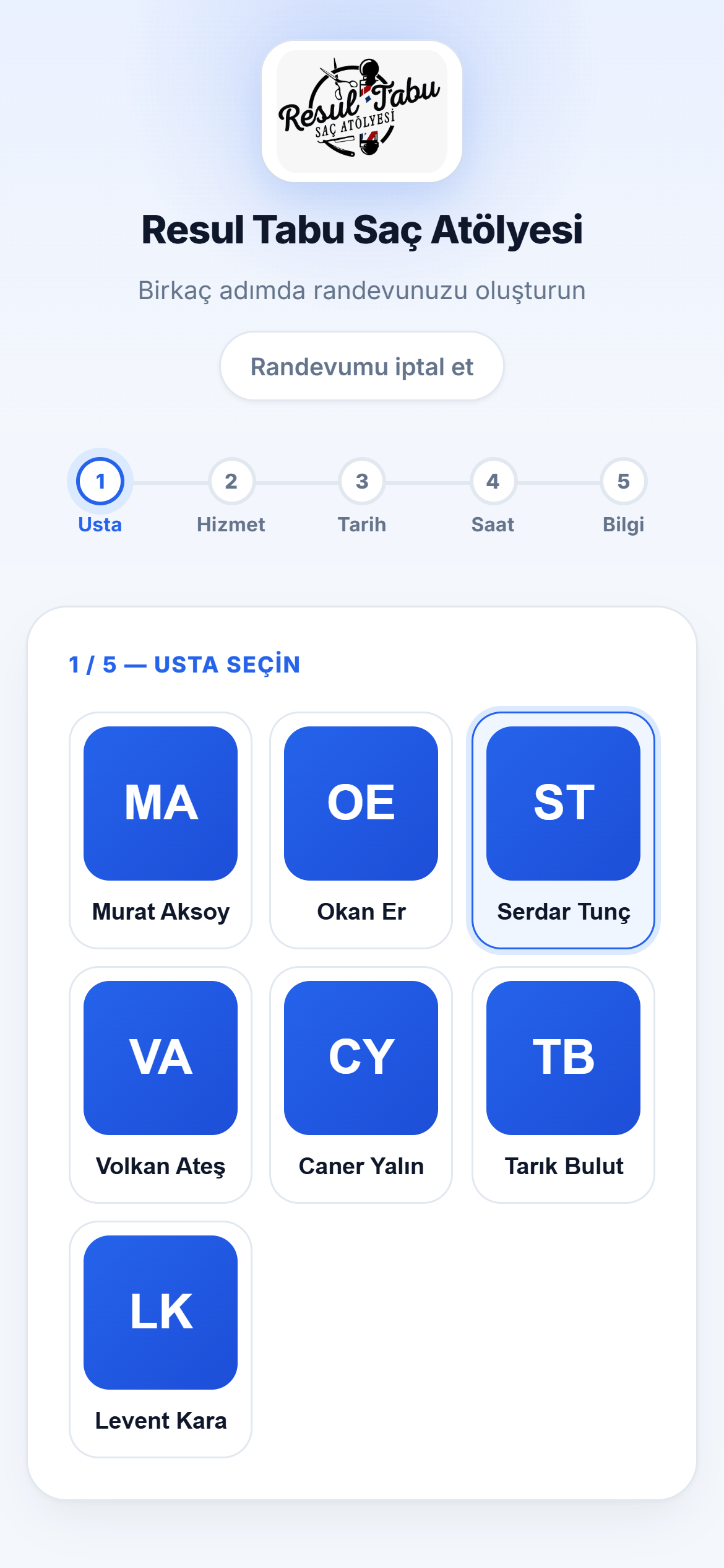 Usta seçim ekranı: yedi usta, biri seçili